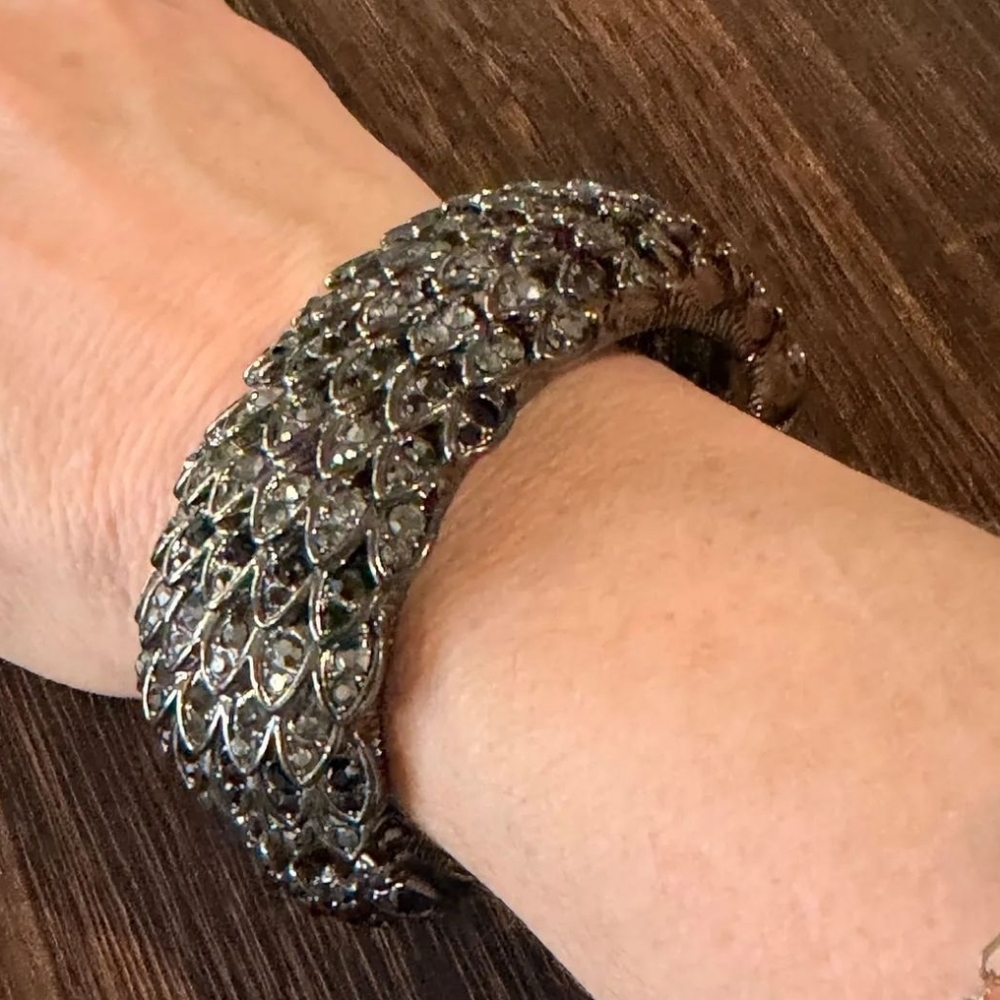 Vintage Gorgeous Rigid Rhinestone Snap Bracelet, 1970s